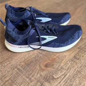 Brooks Levitate 4.0 Running Shoes – men’s |‎ size 10.5